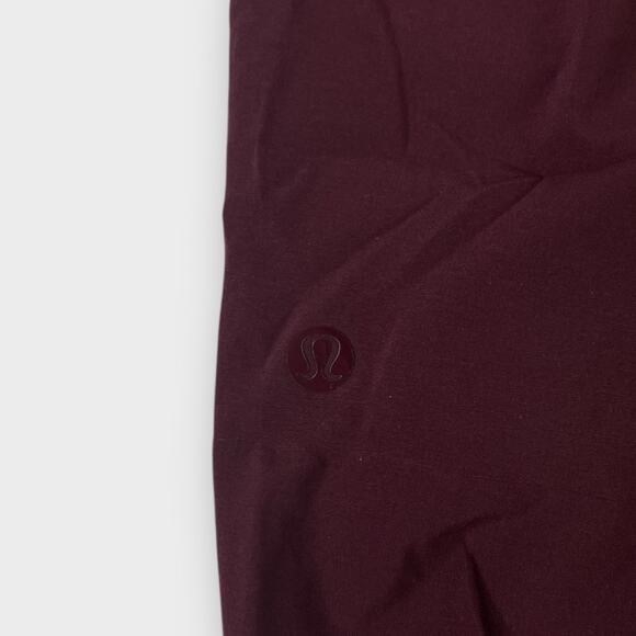 Lululemon Namaskar Crop in Garnet Drawstring Casual Athleisure Size 8 - Picture 3 of 7